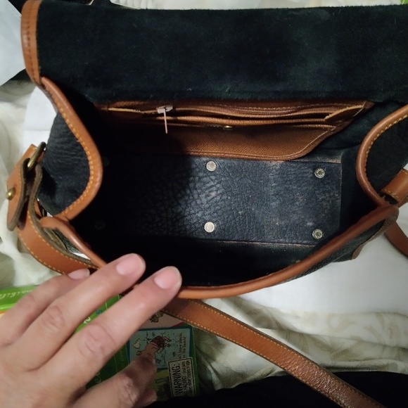 Dooney & Bourke Vintage All Weather Leather purse - Picture 12 of 16